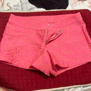 Lilly Pulitzer shorts size 14 pink or coral tan